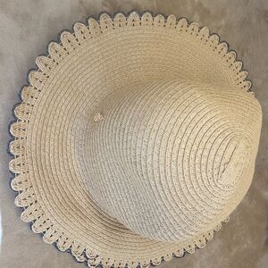 Anne Kein Straw Floopy Hat Floopy Brim Gold Colored Logo One Size 100% Paper